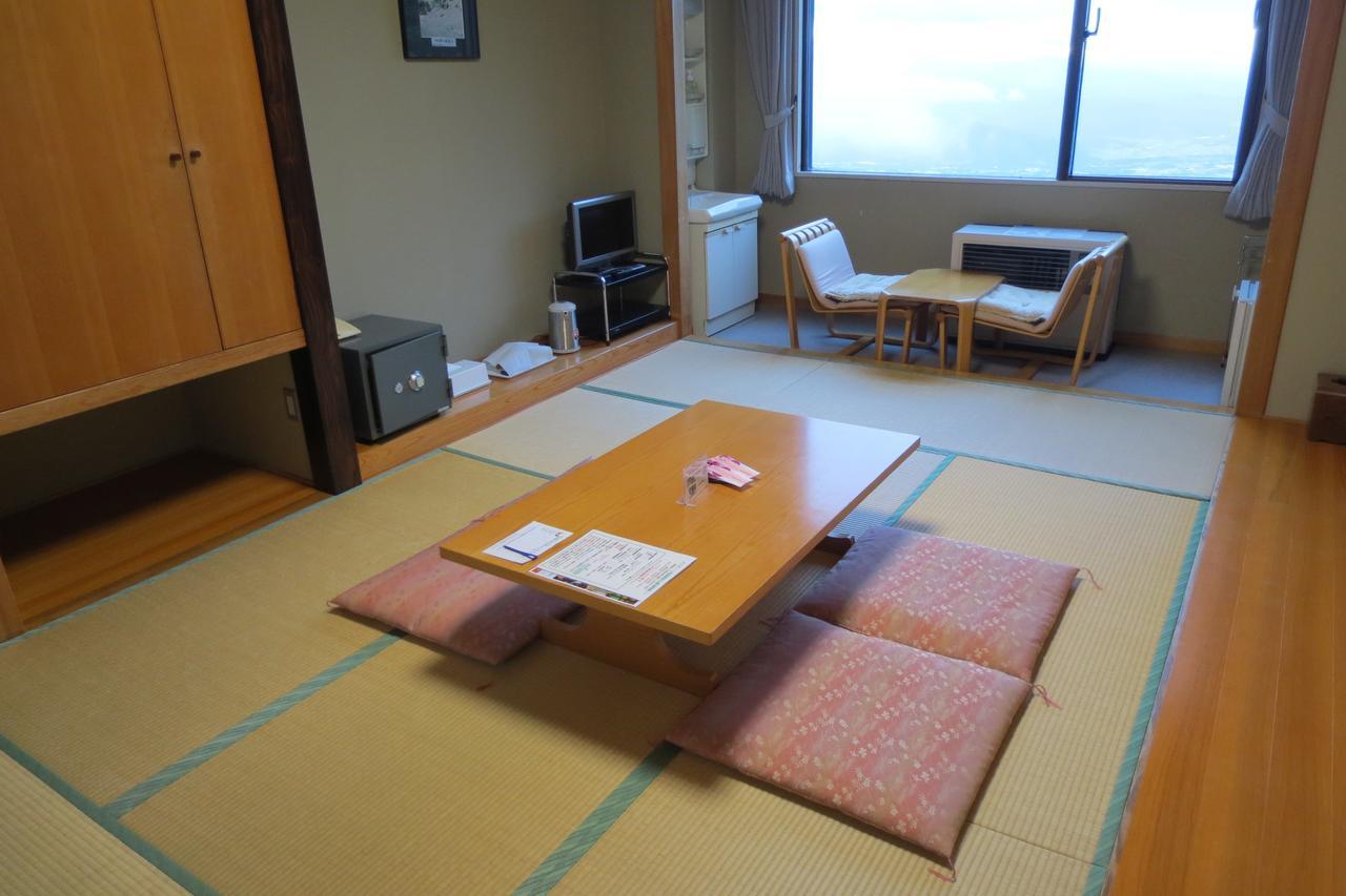 Takamine Kogen Hotel Komoro Экстерьер фото